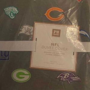 Pottery Barn Teen NFL duvet. BRAND NEW! Fits Full/Queen